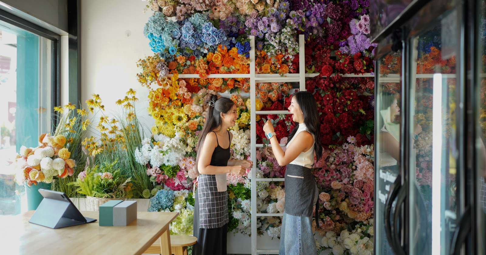 dmnews.com - Melody Glass - At Teleflora, AI found blooms where marketing saw weeds