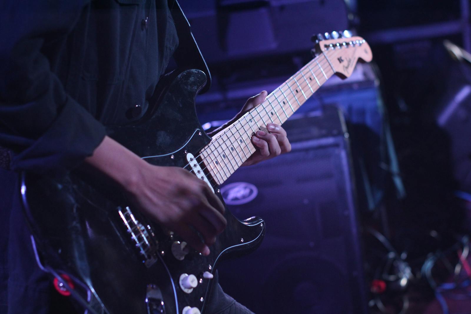No Doubt's Tom Dumont has Parkinson's. He's playing 18 Sphere shows anyway — and the psychology is instructive.