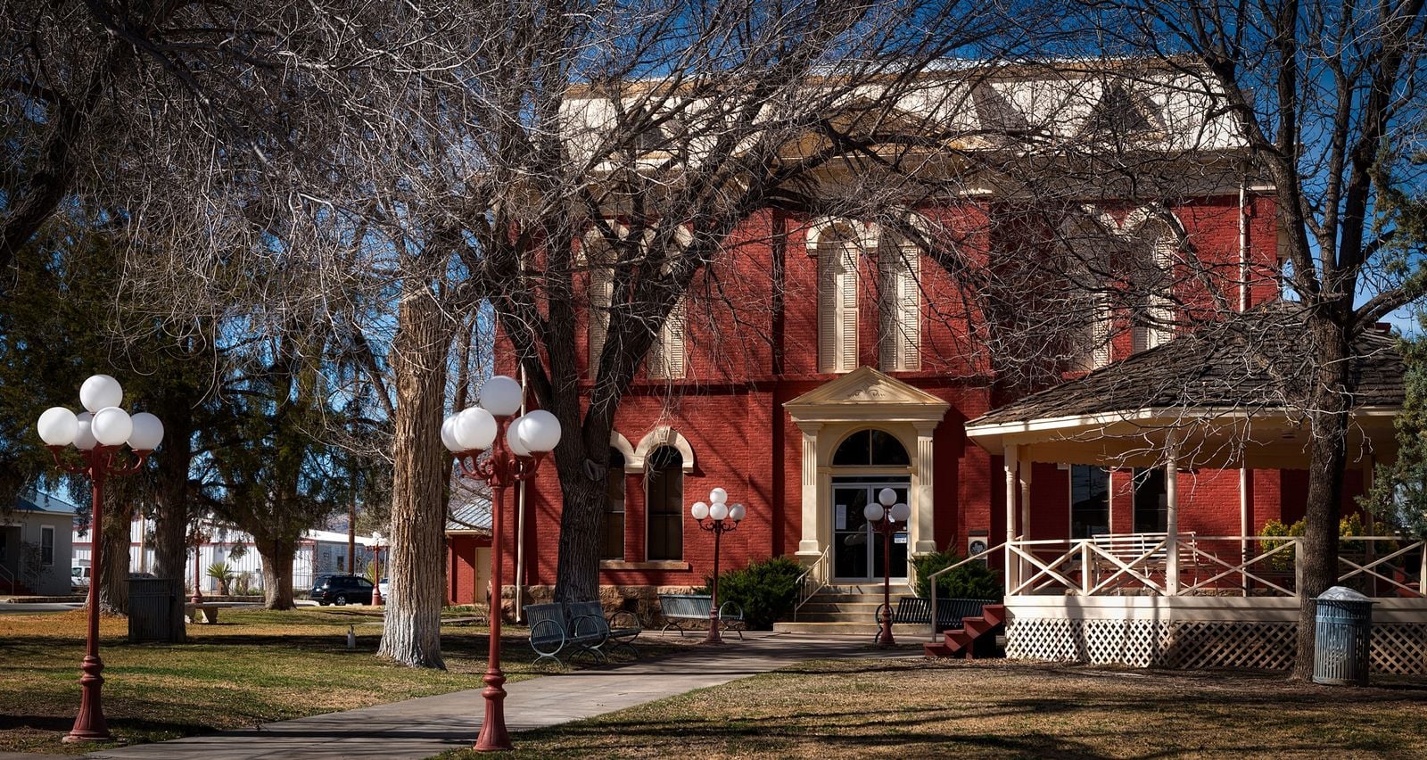 Texas courthouse steps